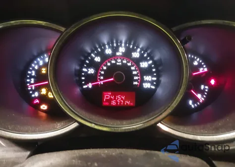 2011 Kia Sorento Lx z USA, uszkodzony, nr VIN 5XYKTCA16BG065442